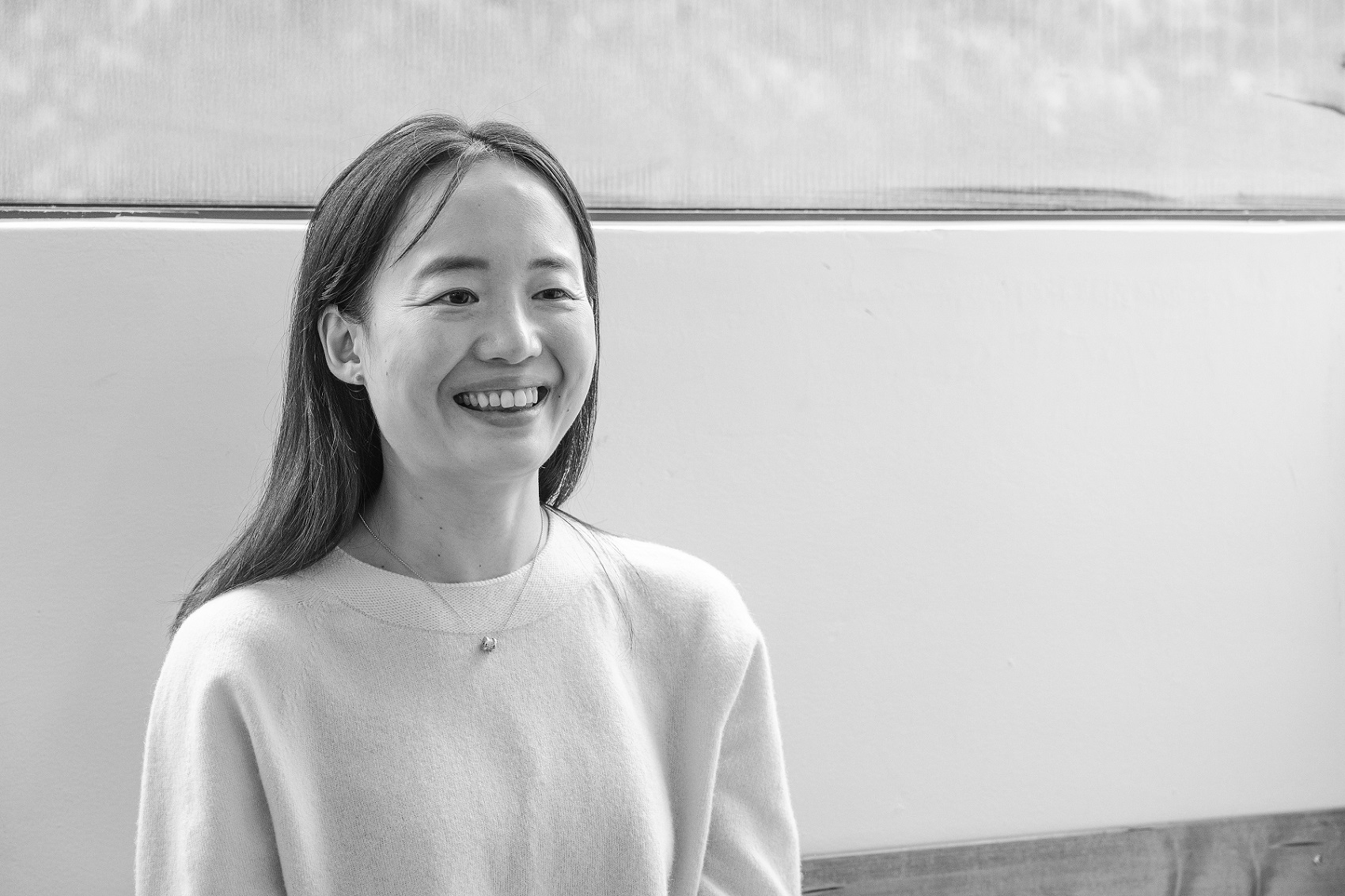 『밝은 밤』 의 최은영 작가 인터뷰 모습 